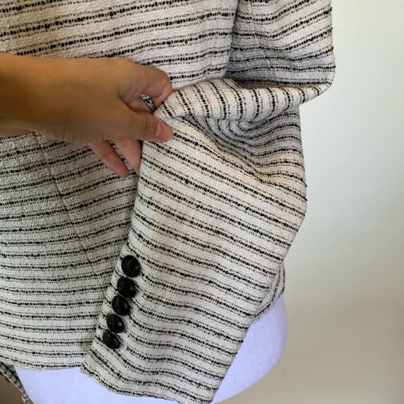 Veronica Beard White and Black Striped Blazer - Picture 10 of 16